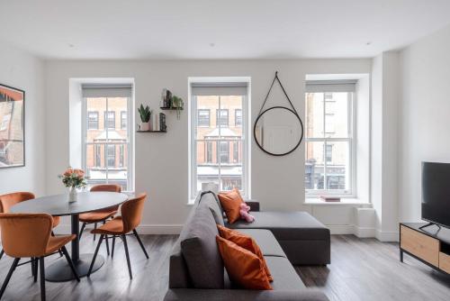 1-bed Flat by Oxford Circus - Fitzrovia - Sleeps 4, Londra