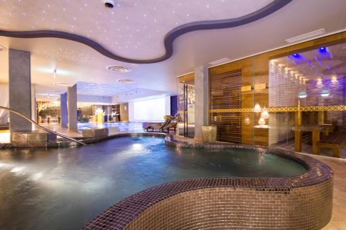 Hot tub, Viimsi Spa & Waterpark in Haabneeme