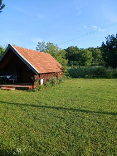 Skats, Hidden Nest For Two in Mojdež