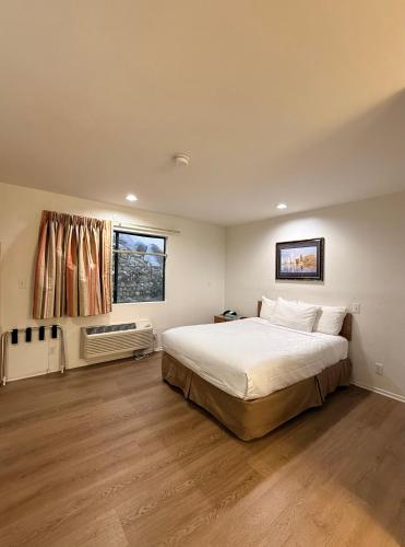 Jolly Roger Hotel, Los Angeles