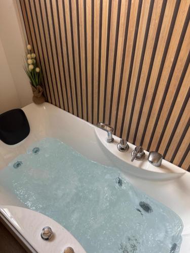 cadă fierbinte, Appartement calme centre-ville in Gueret