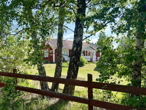KAL138-Vimmerby-Kastanjegatan-11 – khách sạn tại Vimmerby