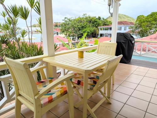 Beautiful one bedroom apartment 3 minutes from the beach – khách sạn tại Saint Mary