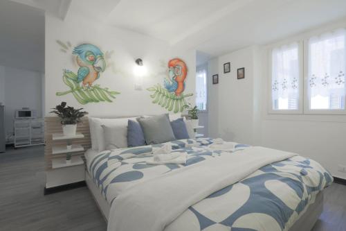 La Casa delle Erbe, Janov