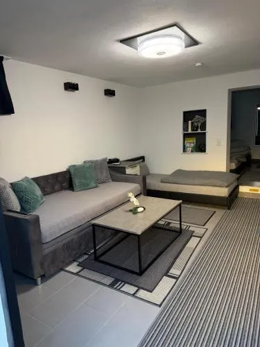 Schöne&Moderne&Zentrale Ferienwohnung Nähe A96 in Wangen im Allgäu, Deutschland