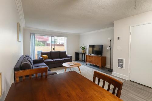 Townhome in Redondo near beach 8ppl washer&dryer