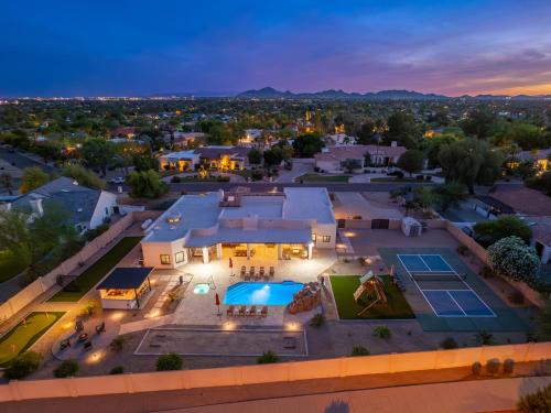 Luxury Oasis Slide Pool Pickleball Game Room - Arizona