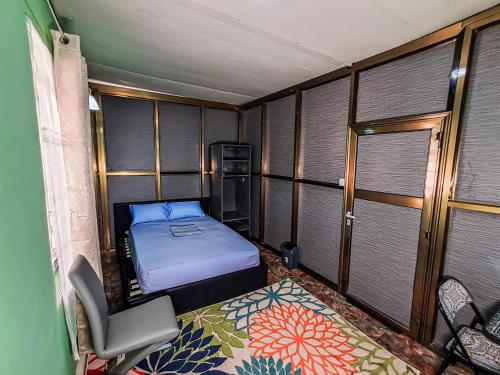 Nic's Inn – Freetown