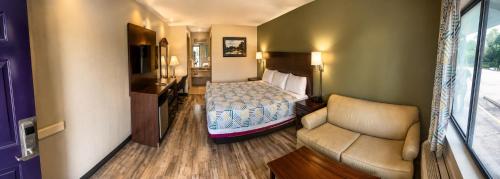 MOTOR INNS OF AMERICA in Madisonville (TN)