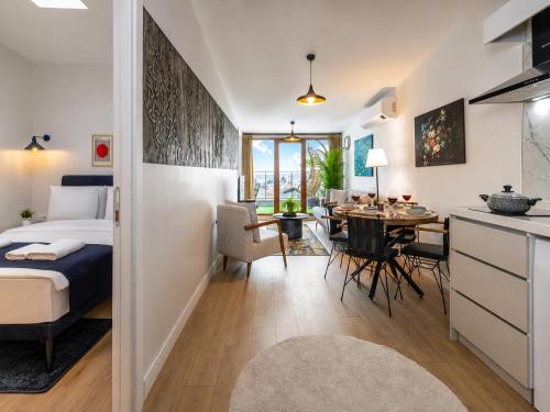 Bliss Apartment Huge Terrace& Bosphorus View - image 3