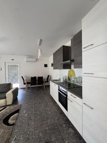 Apartmani HeManoS in Donji Zvečaj