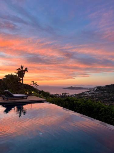 Vista, Bodrum Luxury VillaSea View and Private Pool in Geriş
