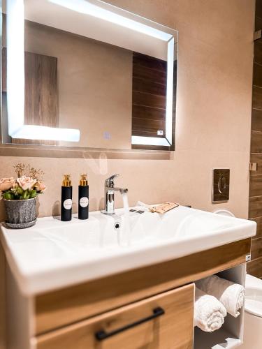 Beautiful Appartement a Gueliz - au Centre ville - front train station TGV 2 Min - image 13
