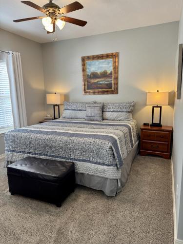 Condo B-4 near Table Rock Lake in Hollister, USA