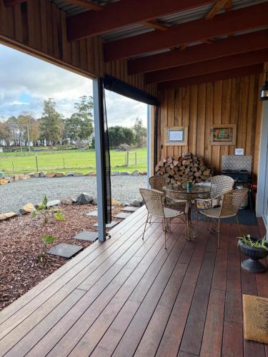 The Apple Shed in Hillwood