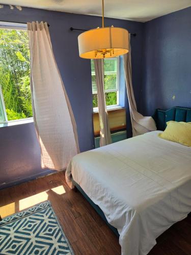 Cottage with French doors and tons of sunlight in Oakland (Kalifornia)