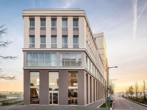 Зовнішній вигляд готелю, Mercure Acheres St Germain en Laye in Ашере