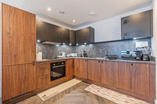 Stylish 2BDR Loft in Birminghams Jewellery Quarter in Castle Bromwich