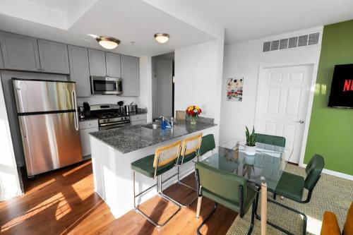 South Loop 2BR Skyline Views - 5 Min to Grant Park in Grant Park