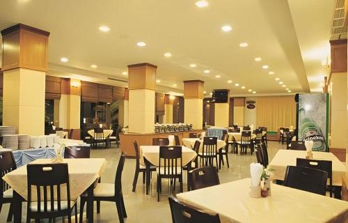 Western Grand Hotel Ratchaburi in Ratchaburi