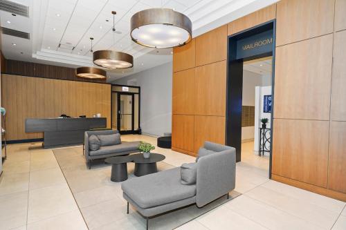 Prime Chicago 2BR Skyline - 5 Min to Museum Campus in Grant Park