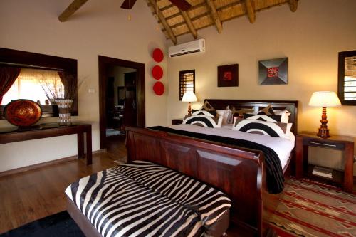 Umzolozolo Private Safari Lodge & Spa