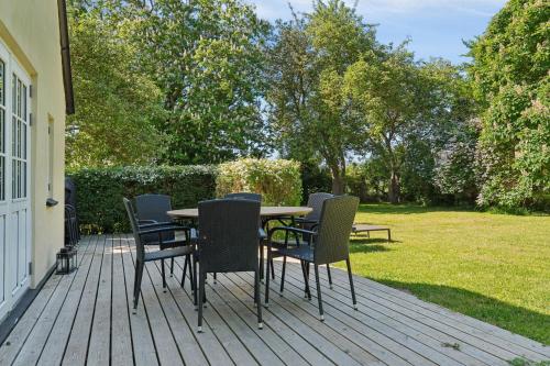 Seadmed, Secluded Cottage In Idyllic Surroundings in Harpelunde