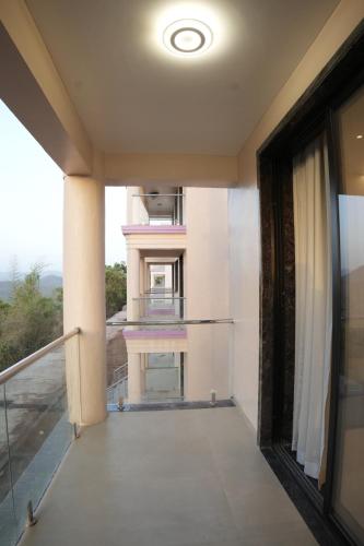 Ambica valley resort in Saputara
