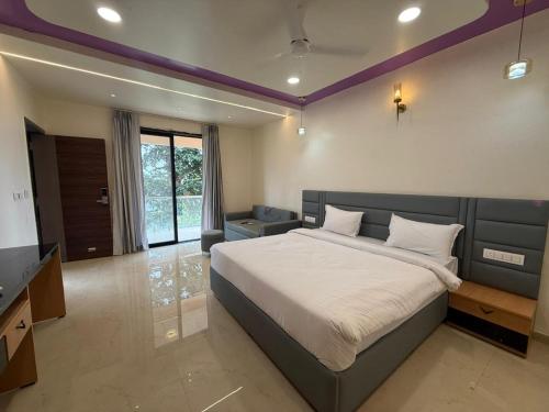 Ambica valley resort in Saputara