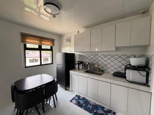 Stay at Diez in ลากูน่า