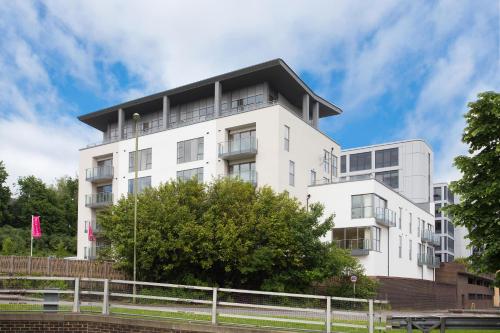 Western Gate, Executive Central Apartments, , Hampshire
