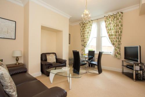Sherborne House City Centre Victorian Apartments - image 2
