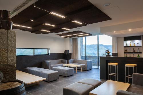Pub/Lounge, Quinta De Casaldronho Wine Hotel in Lamego