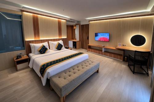 Raja Hotel Kuta Mandalika Resort & Convention in Kuta