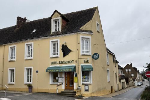 . Logis hôtel restaurant Auberge de la Cloche
