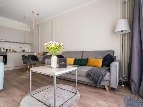Urban Chic - Mennica Residence - Warsaw Center - For 10 Guests – khách sạn tại Khac