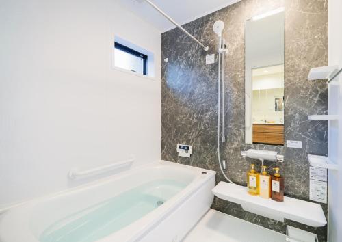 Bathroom, CityRevillas-旭lll in Nishinari Ward