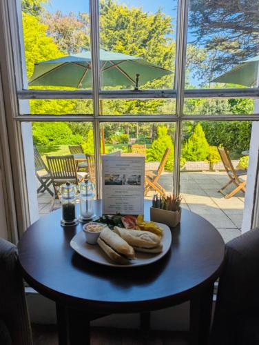 Lysses House Hotel - image 36