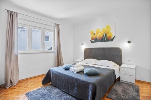 Apartment & Rooms - Marina, Ploče