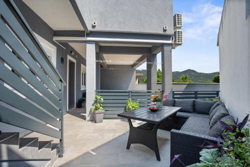 Exterior view, Apartment & Rooms - Marina in Bacina