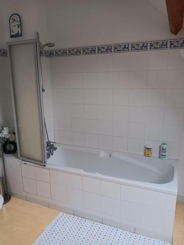 La maison de Marie 2 in Vicheres ciems