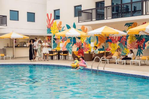 Golden Sands Suites, Дубай (фото 9)