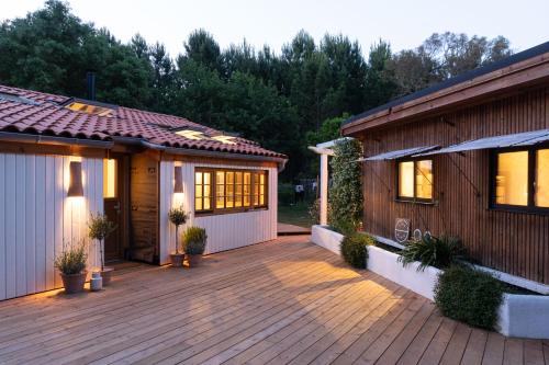 Forest & Ocean House with Independent Guest Suite - Location, gîte - Seignosse