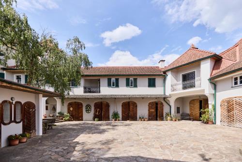 Viesnīcas āriene, Apartment im Schlössl (Apartment im Schlossl) in Ragnitz