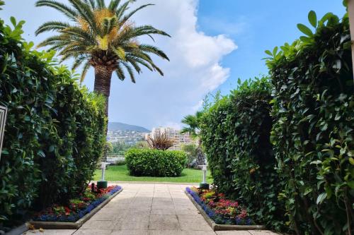 Sleeps 4 - Garage - Swimming Pool - AC - Garden - image 3