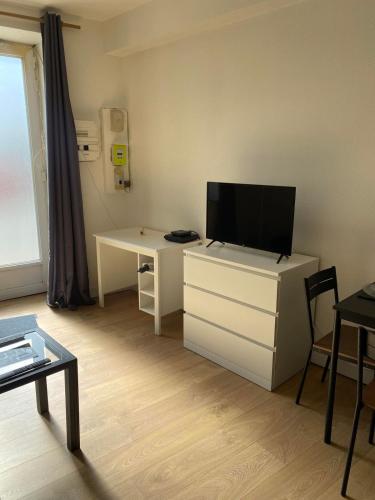 studio in Saint-Pourcain-sur-Sioule