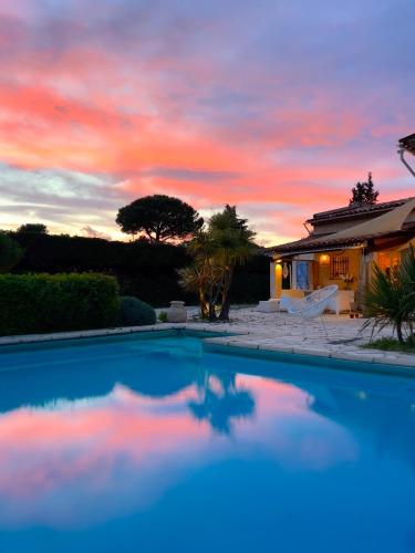 Mediterranean Villa with private pool, Valbonne