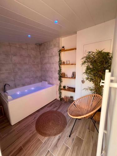 Karstais baseins, Escapade cosy en Sarthe in Saint-Calez-en-Saosnois