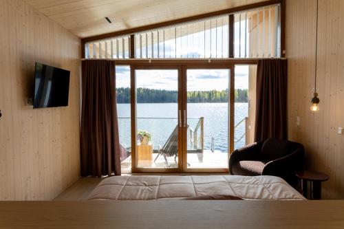 1 queen bed