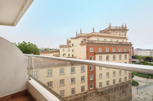 ทัศนียภาพ, Hotel Almirante  in เฟอร์โรล